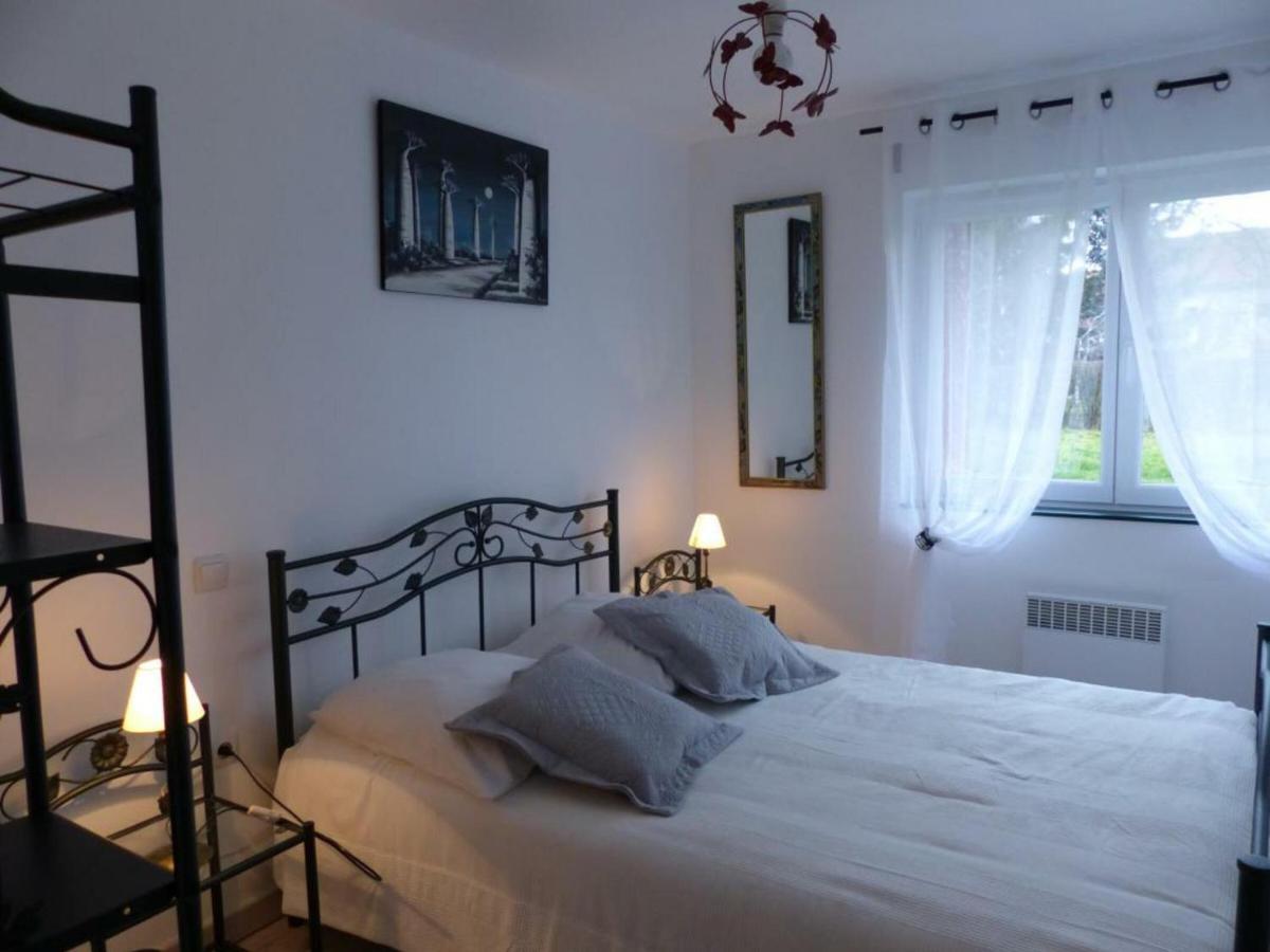 Gîte Pôëzat, 4 pièces, 6 personnes - FR-1-489-37 Esterno foto