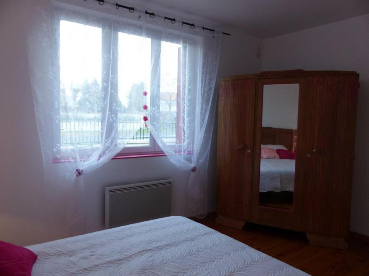Gîte Pôëzat, 4 pièces, 6 personnes - FR-1-489-37 Esterno foto