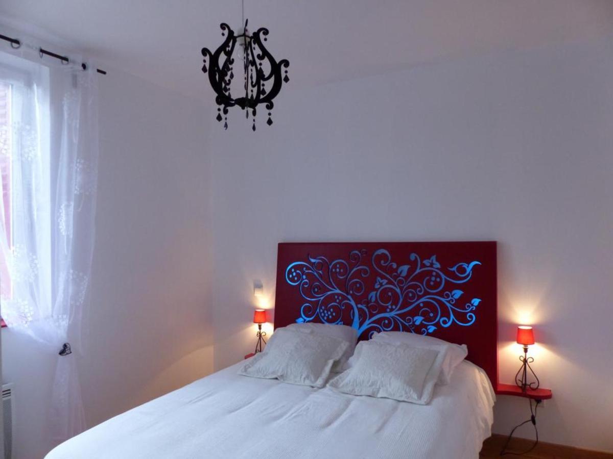 Gîte Pôëzat, 4 pièces, 6 personnes - FR-1-489-37 Esterno foto