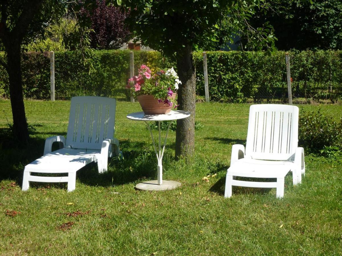 Gîte Pôëzat, 4 pièces, 6 personnes - FR-1-489-37 Esterno foto